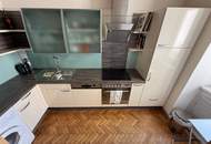 DIREKT am DONAUKANAL + FREIER BLICK + SCHÖNER ALTBAU + nahe Servitenviertel!