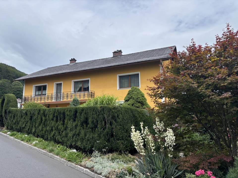 Zweifamilienhaus/Sacherl mit Widmung "Dorfgebiet"