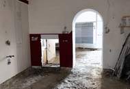 Geschäftslokal mit Balkon in den ruhigen Innenhof - Kurzzeitvermietung?