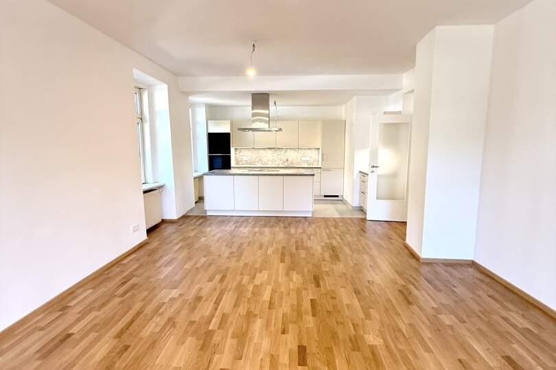 Erstbezug nach Sanierung! Traumhafte Villenetage mit Gartenmitbenutzung und Garage!, Wohnung-miete, 3.100,00,€, 1130 Wien 13., Hietzing