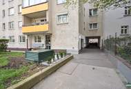 Stadtnah wohnen, individuell gestalten: 3-Zimmer-Sanierungsobjekt mit Südloggia