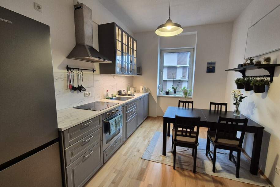 Sanierte, WG-geeignete Wohnung mit hochwertiger Einbauküche am Eggenberger Gürtel in Graz!, Wohnung-kauf, 175.000,€, 8020 Graz(Stadt)