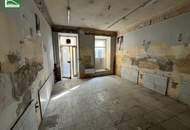 Unsanierte Wohnung im EG im schönen Altbau - Stuwerviertel - Nähe Vorgartenmarkt - JETZT ANFRAGEN