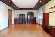 GEDIEGENES HAUS MIT ZWEI WOHNEINHEITEN UND GROSSEM GARTEN!