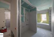 Ab 1.8.25 - ERSTBEZUG nach Generalsanierung mit Fernblick (Donaukanal, Stephansdom, ...): 3 Zimmer + Küche - Miete inkl. Heizkosten!