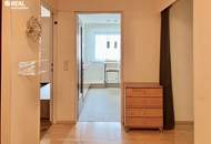 Neuer Preis - 3 getrennte Zimmer mit großer Loggia zum Innenhof