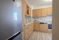 Linzer Straße/Schönbrunn: sanierungsbedürftige, ruhige 2-Zimmer Wohnung mit Grünblick