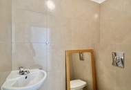 Nächst Q19 und Straßenbahn D! Gut aufgeteilter 2-Zimmer-Altbau in West-Ost-Ausrichtung