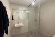 Design trifft Ausblick - 2 Zimmer Wohnung mit Pool am DACH - U1 vor der Türe