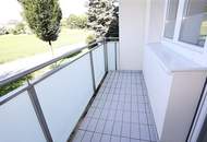 Schöne Erdgeschoss 3-Raum-Wohnung mit Balkon und PKW-Abstellplatz