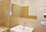 AUGARTEN-NÄHE, gepflegte 85 m² Altbau, 3 Zimmer, Extraküche, Wannenbad, Parketten, WG-geeignet, 3. Liftstock, Rembrandtstraße