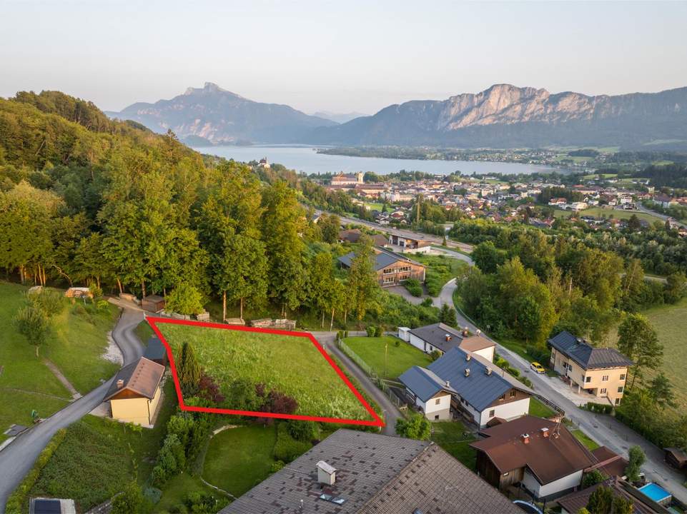 Großes Baugrundstück mit Panoramablick auf Mondsee &amp; Berge