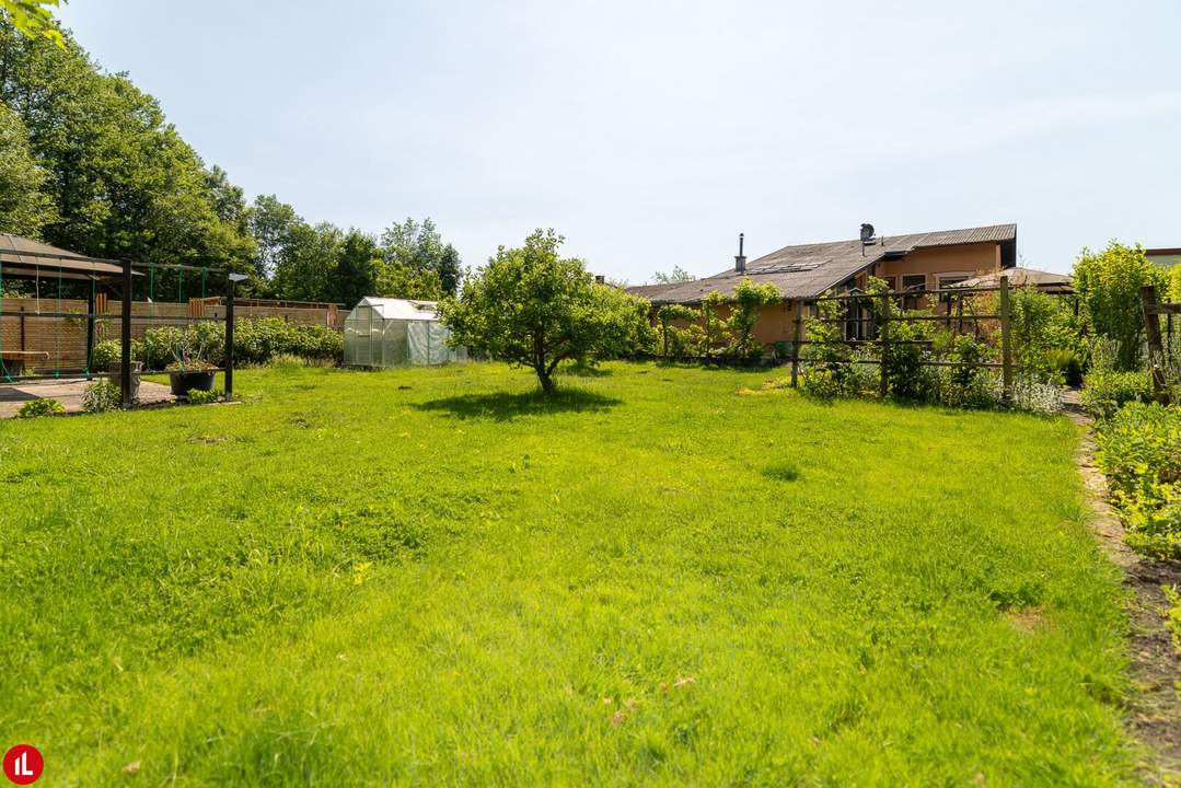 Bungalow mit traumhafter Grünoase | 1043m² Grundstück | Werkstatt | Wellnessbereich | Wohnen, Entspannen und Genießen in bester Grünruhelage!