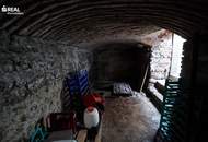 Liebevolles Landhaus mit Nebengebäude und riesigem Nutzgarten