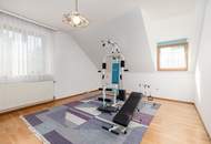 "Familienfreundliches Einfamilienhaus mit Wellnessbad, Sauna, Kachelofen, Fußbodenheizung, großem Garten und Doppelgarage in Tulln"