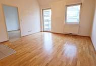 UNBEFRISTET, HOFRUHELAGE, 79 m2 Dachgeschoß mit 6 m2 Balkon, Wohnküche, 2 Zimmer, Wannenbad, Parketten, gefördert