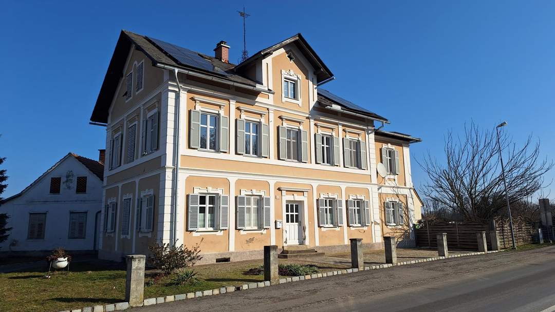 Einzigartiges Anwesen mit Innenhof, Geschichte und außergewöhnlicher Substanz