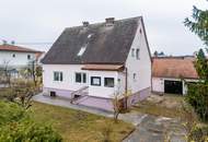 Haus mit Sanierungsbedarf auf großem Grundstück in perfekter Wohngegend