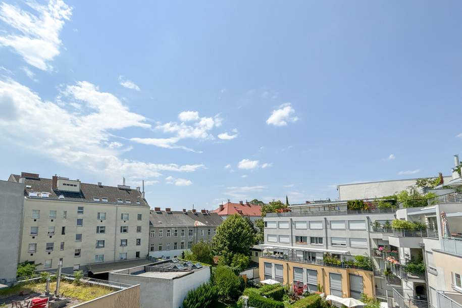 Exklusives Dachgeschossjuwel mit Balkon, Terrasse und Garagenplatz nahe Schubertpark, Wohnung-kauf, 1.090.000,€, 1180 Wien 18., Währing