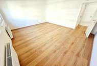 Neuer Preis! Ruheoase im Grünen! Sonnig. Saniert. Einfach super! Erstbezug mit Wohlfühlfaktor! 4 Zimmer + 2 Balkone + Garagenplatz + Hochwertige Einbauküche! Grün wohin das Auge reicht!