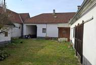 Stilvolles Wohn-Bauernhaus mit Nebengebäuden und Grüngarten!