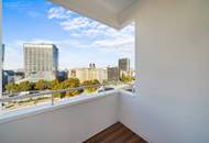 Erstbezug nach Generalsanierung - Helle großzügige 3 Zimmer Loggia-Wohnung mit toller Aussicht