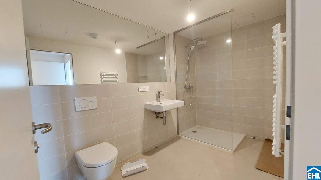 1,5-Zi.-Erstbezug mit Loggia &amp; Rooftop Spa | TOWER HOMES