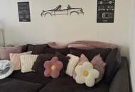 Charmanter Wohn(t)raum für Singles und Paare! Preiswerte 2-Raum-Wohnung mit praktischer Raumaufteilung in ausgezeichneter Lage - helle Essküche und modernes Badezimmer!