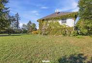 Ruhe, Raum & Lebensqualität: Charmantes Haus mit parkähnlichem Garten in Immendorf!