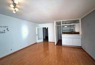 Gepflegte 2 Zimmer mit Westloggia!