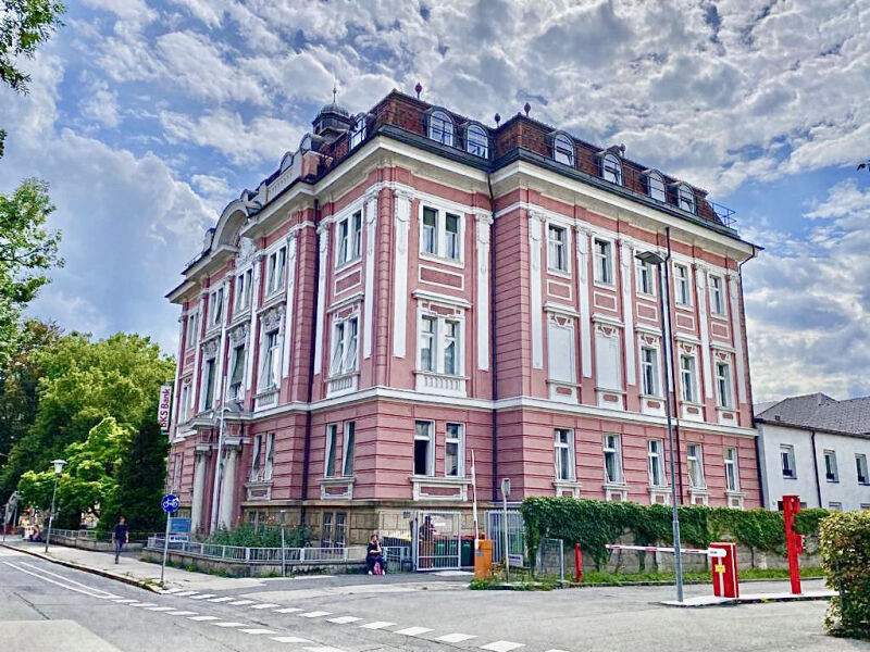 Villach - 10-Oktober-Straße: Büro-/Kanzleimöglichkeiten in Toplage.