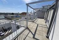 Moderne 3-Zimmer-Dachgeschosswohnung mit fünf Terrassen – klimatisiert – in der Koloniestraße!