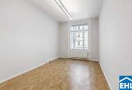 Wunderschöne Altbauwohnung mit Blick auf die französische Botschaft