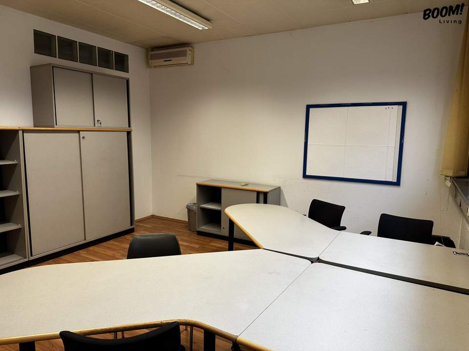 Attraktives Büro in 1230 Wien – 23m² in bester Lage ! Strom und Heizkosten sind Inkludiert !!!