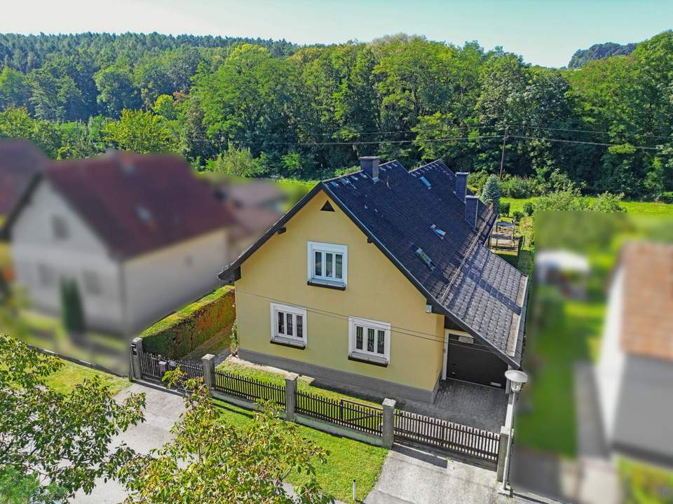 Charmantes Familienhaus im Grünen - TOP Anbindung