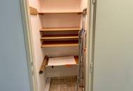 helle, gemütliche 2 Zimmer Wohnung in Top Lage (Warmmiete)