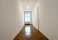 7-Zimmer! 148 m² Stilaltbauwohnung in ruhigem Innenhof - ideal für Familie oder WG!