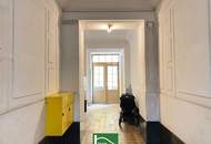 Ein Katzensprung zur U6 Dresdner Straße- renovierungsbedürftige helle Singlewohnung in Hofruhelage - befristet vermietetes Anlageobjekt. - WOHNTRAUM