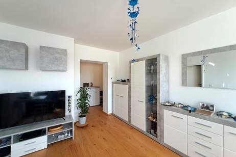 Top renovierte 2 Zimmer mit herrlichem Blick - derzeit bis 5/2027 vermietet, Wohnung-kauf, 145.000,€, 2700 Wiener Neustadt(Stadt)