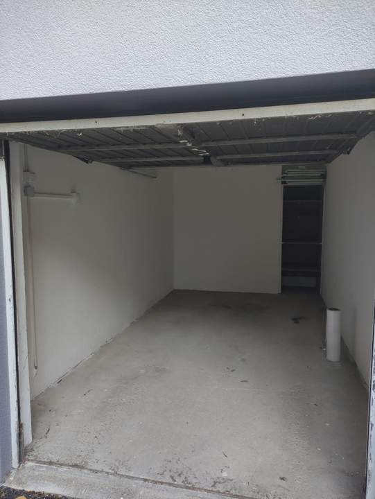 Seltene Garagenbox/Einzelbox – trocken – Nähe U6/U4/Hannovermarkt/Wallensteinplatz