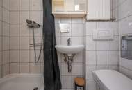 ++KLNB121++ Renovation Opportunity: 2-Room Apartment in Prime Location with Airbnb Potential