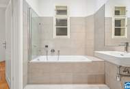 Eleganter Altbau mit modernem Penthouse-Dachausbau