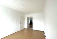 Sanierungsbedürftige DG-Wohnung bei der Währinger Straße/Volksoper