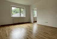 Wohnen im Einklang mit der Natur: modernisierte 2-Zimmer-Wohnung in Grünburg mit durchdachter Raumaufteilung und hochwertiger Bodensanierung! Entdecken Sie das volle Potential dieser Wohnung mit KI-gestützter Visualisierung!