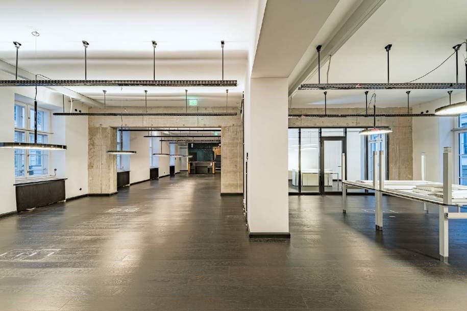 Hochwertig ausgestattetes Loftbüro auf zwei Ebenen mit Terrasse beim Naschmarkt zu mieten, Gewerbeobjekt-miete, 21.794,89,€, 1060 Wien 6., Mariahilf