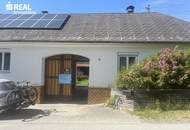 sREAL- LANDLEBEN MIT CHARAKTER - Historisches Bauernhaus mit Scheune, Backstube, Pool und 1.296 m² Grund