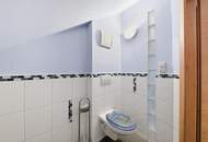 IMPOSANTER LANDSITZ FÜR HOHE ANSPRÜCHE! GROßZÜGIGE WOHN-UND NUTZFLÄCHEN SOWIE ÜBER 5000 m2 LAND