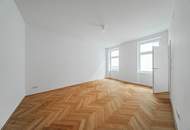 Sanierte Altbauwohnung in ruhiger Innenhoflage – hochwertiger Erstbezug mit Stil!