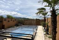 Exklusive Wohneinheit im Eckreihenhaus mit Luxusgarten & Pool // Exclusive unit in a corner townhouse with a luxurious garden and pool //