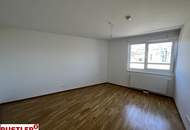 Helle Neubauwohnung mit Terrasse!